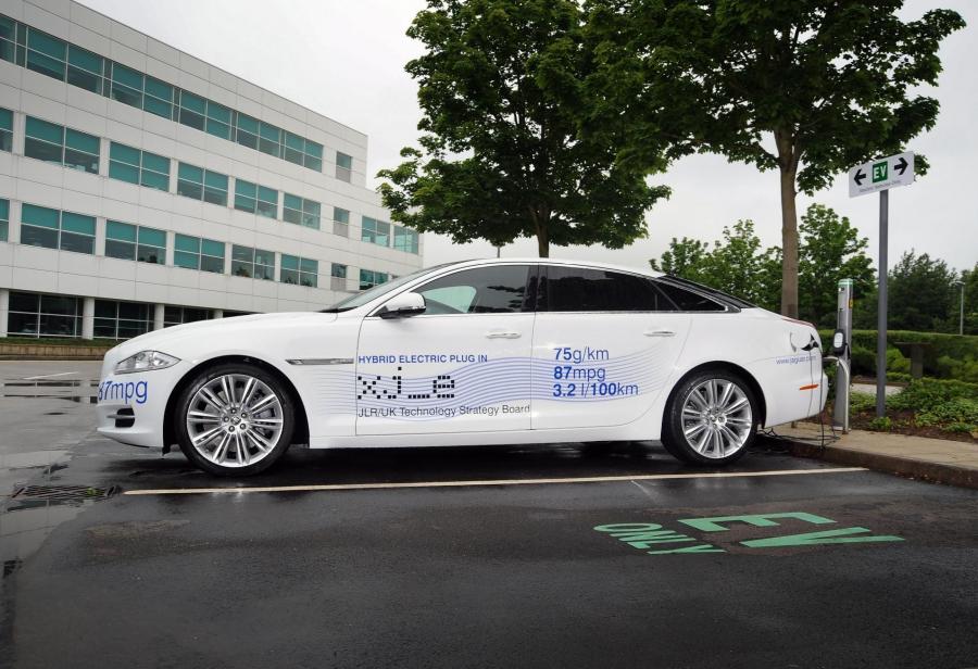  Jaguar XJ&rsquo;e 2012 года  (фото 2 из 2)